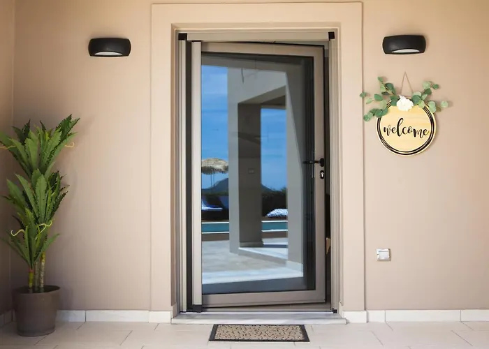 Сasa de vacaciones Diomani Maison - Private Pool & Sea View, By Zantewize
